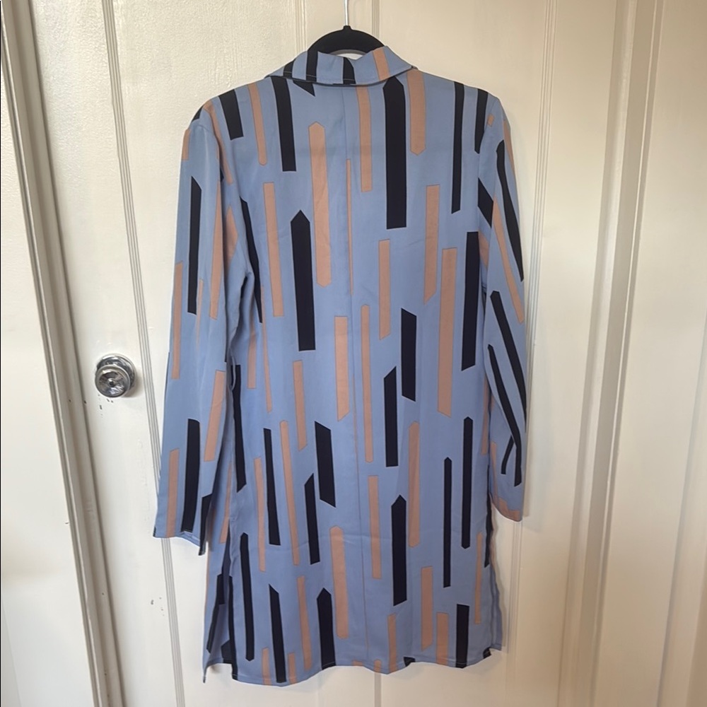 Stylish Blue And Black Patterned Jacket - image 3